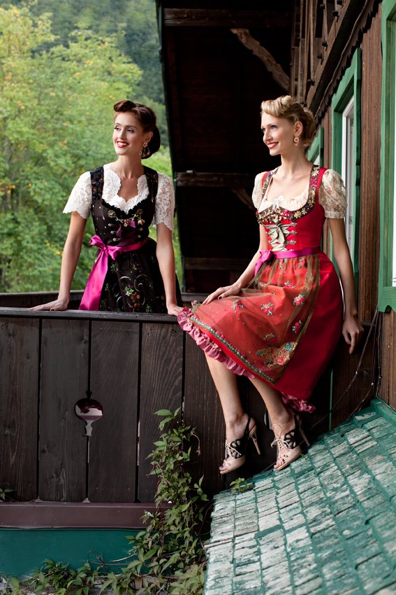Lola Paltinger Dirndl für besondere Anlässe Dirndl Lola Paltinger - kurz